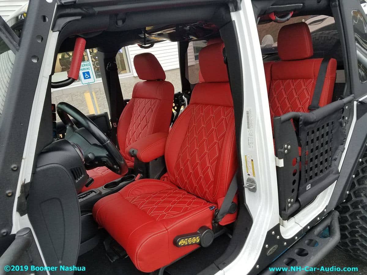 White jeep outlet red seats