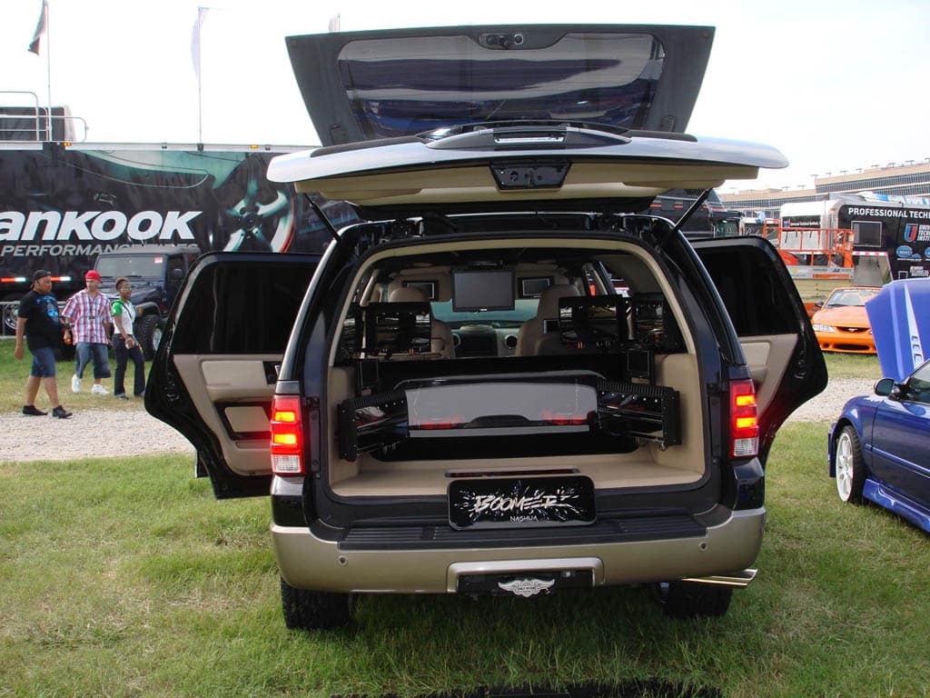 Custom subwoofer box ford expedition #6